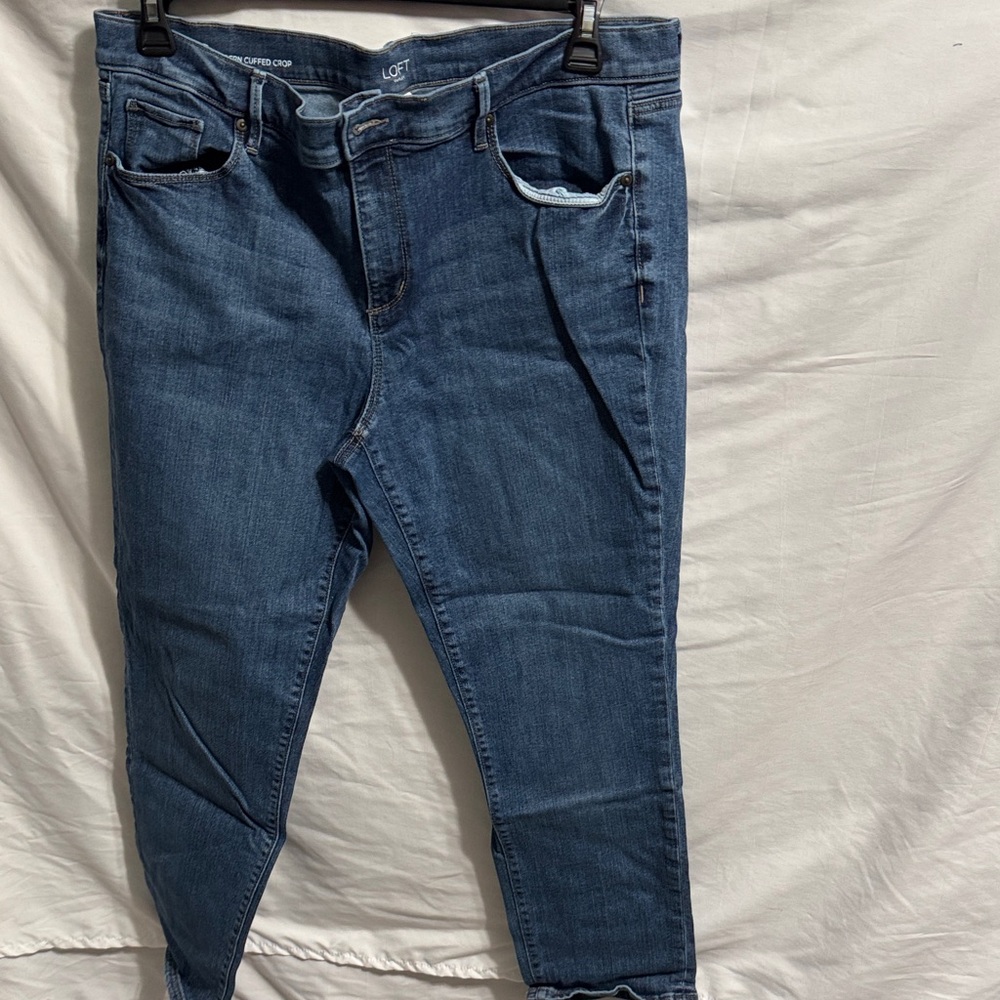 Women's Modern Cuffed Crop Jeans